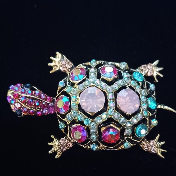BLINGY  TURTLE BROOCH - Picture 2 of 4